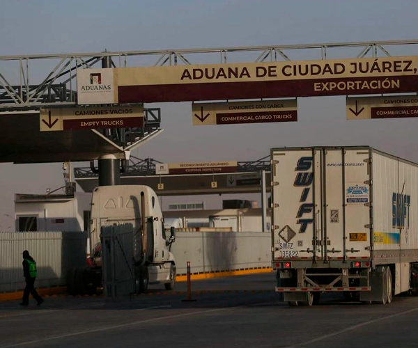 Exportaciones mexicanas suben 7.4% en agosto pese a aranceles de EE.UU..