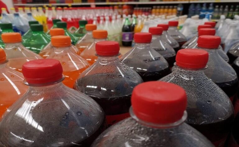 México registra 100 mil muertes anuales por consumo excesivo de azúcar: Eduardo Clark