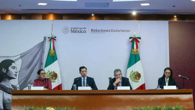 México llama a connacionales en EU a extremar precauciones ante redadas en fiestas patrias