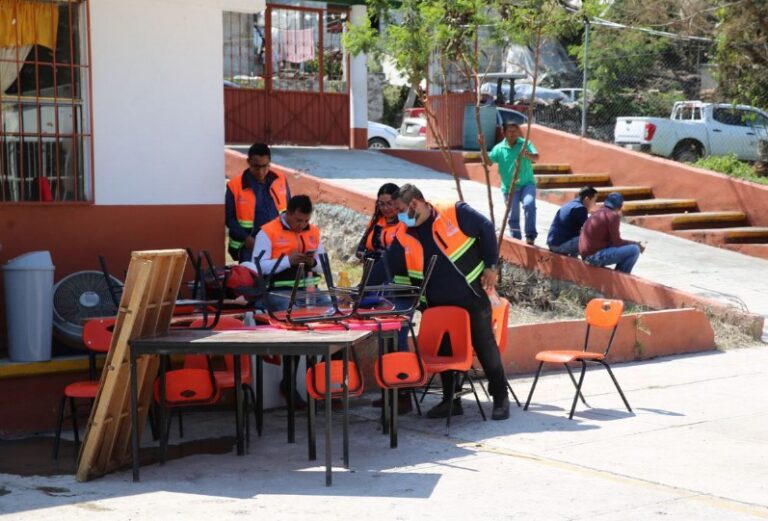 ¡Clases a todo vapor! 94% de estudiantes en Hidalgo vuelven triunfantes tras las lluvias