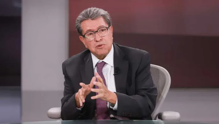 Monreal: “No me alarma que el PAN y el PRI busquen reconstruirse”