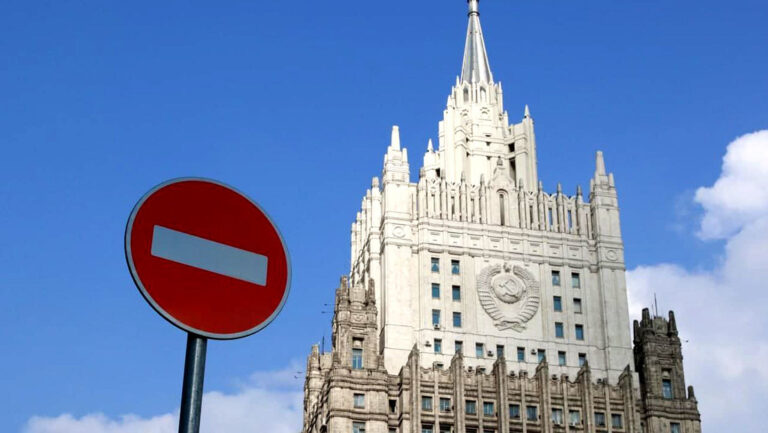 Rusia desmiente supuesta evacuación de su embajada en Venezuela