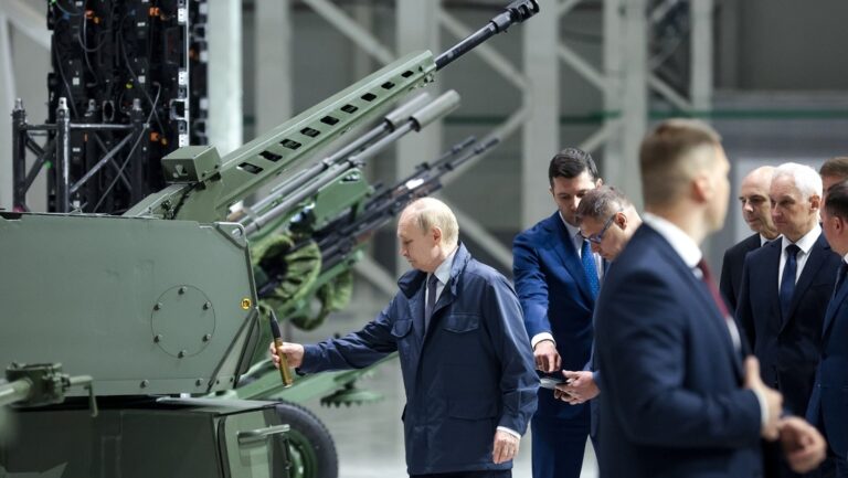Putin detalla plan militar ruso hasta 2036