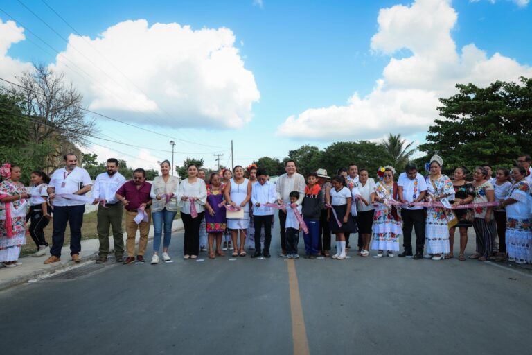 Yucatán conecta comunidades: inauguran carretera renovada tras 20 años de olvido