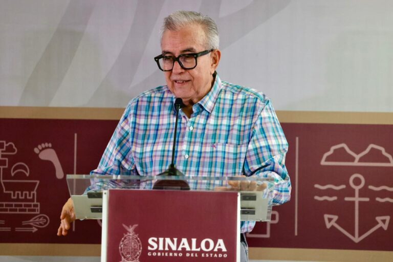Sinaloa inicia entrega de cobijas y chamarras a familias vulnerables ante el frío