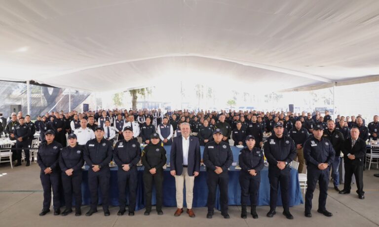 Anuncia Bedolla aumento salarial del 10% para la Guardia Civil