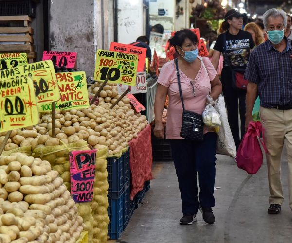 Comercio minorista en México impulsiona ventas con 4.3% de crecimiento anual en 2024.