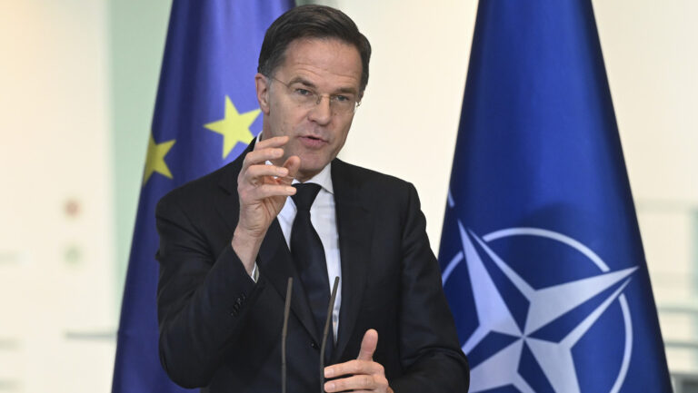 OTAN: Groenlandia dispuesta a más tropas de EE.UU., afirma Rutte