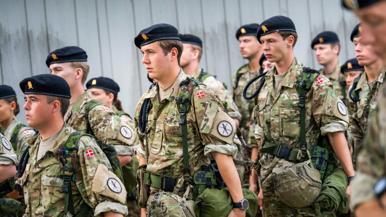 Dinamarca refuerza su presencia militar en Groenlandia