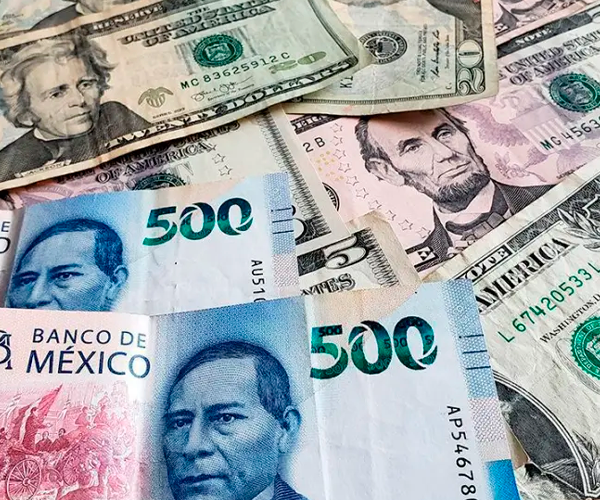 Peso mexicano inicia 2026 con apreciación y cotiza en 17.91 por dólar.
