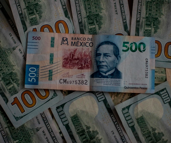 Políticas de Trump golpean remesas y afectan a millones de familias mexicanas.