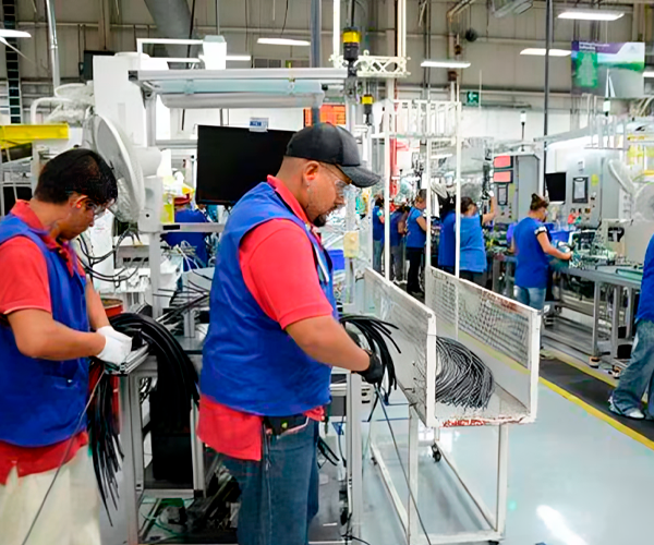 Caída del 2.5% en empleo IMMEX: segundo retroceso anual consecutivo.