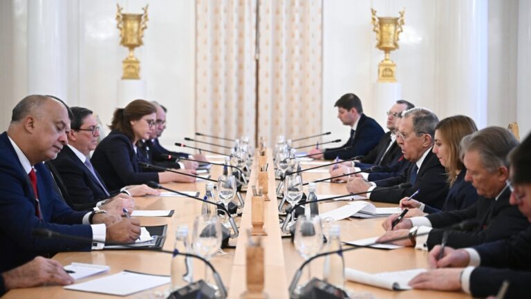 El ministro ruso Serguéi Lavrov recibió este miércoles al canciller