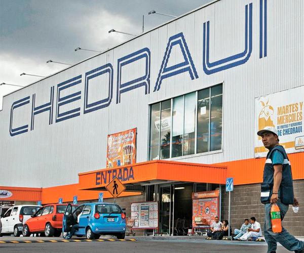 Chedraui reporta caída de 3% en ventas del 4T25 por menor consumo hispano en EU.
