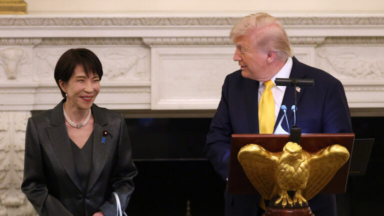 Japón invertirá 73.000 millones de dólares en energía de EE.UU.