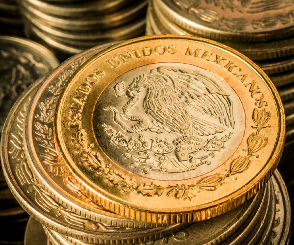 Peso mexicano mantendría fortaleza y cerraría 2026 en 18.10 por dólar