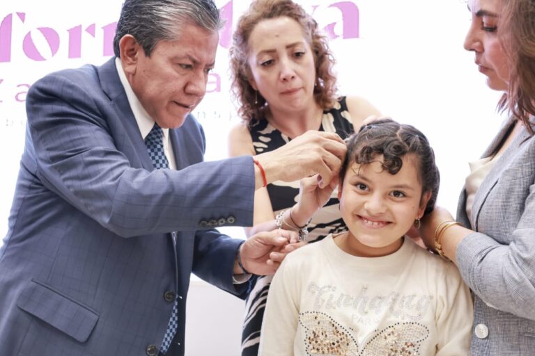 David Monreal cambia destinos: 20 implantes cocleares devuelven la voz del mundo a niñas y niños zacatecanos