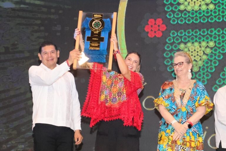 Puebla de gala, será sede del Tianguis Turístico 2027: Armenta Mier
