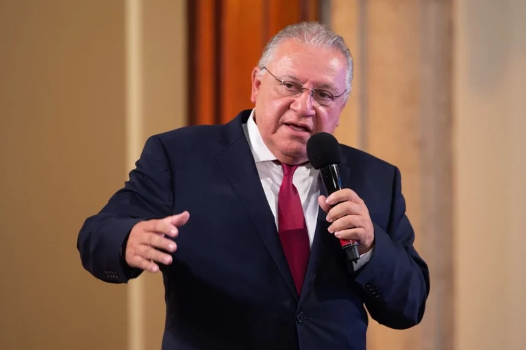 Sheinbaum descarta motivos electorales en salida de Rafael Marín de Aduanas