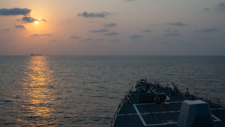 Trump anuncia el fin del bloqueo naval a Irán con duras condiciones