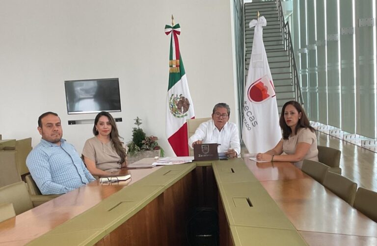 En apoyo a miles de familias, Gobernador David Monreal Ávila lanza el programa Si Debes Años, Ponte a Mano