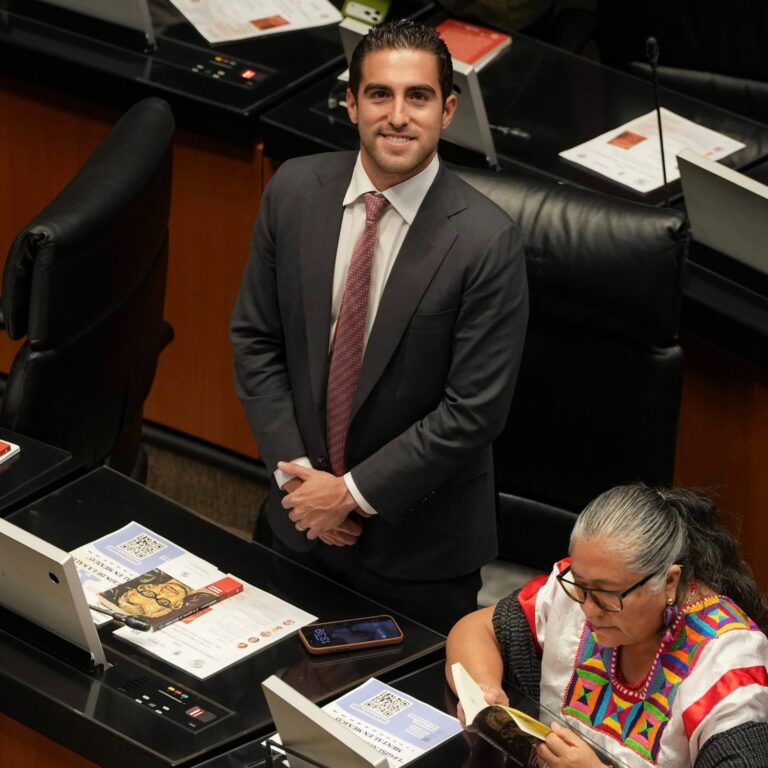 Gino Segura desde el Senado impulsa derechos para las familias de Quintana Roo