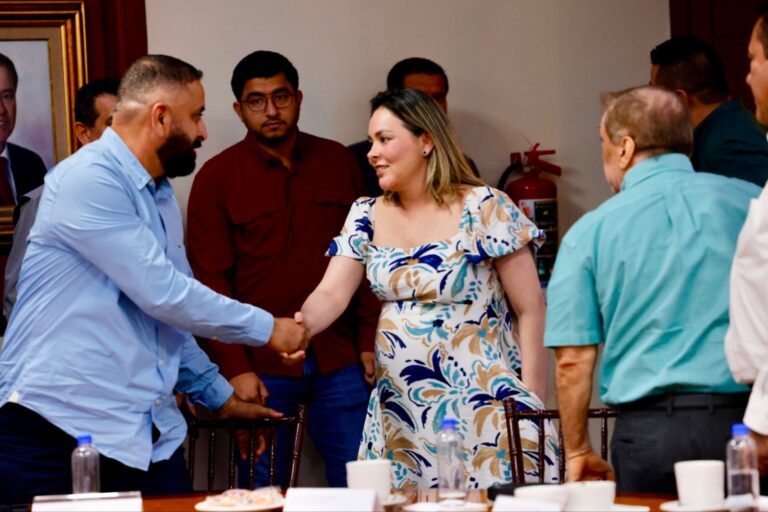 Reitera Gobernadora Yeraldine respaldo del Estado a productores y empacadores de mango del sur de Sinaloa