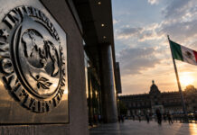 FMI mejora perspectiva para México, pero pide acelerar reducción del déficit