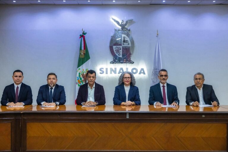 Sinaloa toma protesta a nuevos integrantes del Gabinete Estatal