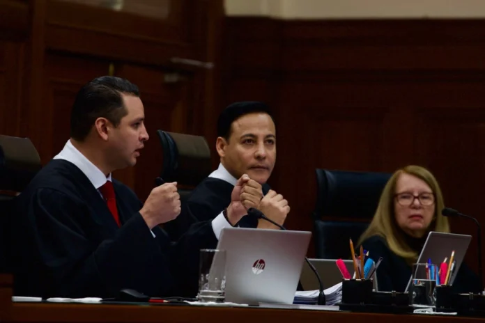 da-la-corte-camionetas-de-mas-de-1-millon-de-pesos-a-sus-nueve-ministros_b31cc248-3e82-42f3-a189-f2d9d96800b9_medialjnimgndimage=fullsize