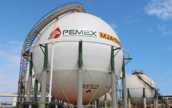 POR-CADA-BARRIL-DE-GASOLINA-PRODUCIDO-EN-MEXICO-SE_rkFp6_jpg