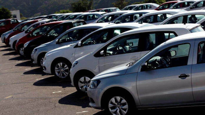 Reuters-coches-e1500479197878_jpg