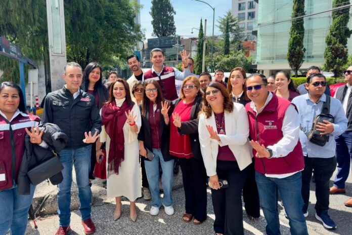 morena-suma-124-registros-de-asp