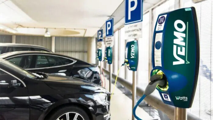 estaciones-de-carga-vemo-flotillas-vehiculos-electricos-700x394-1_jpg