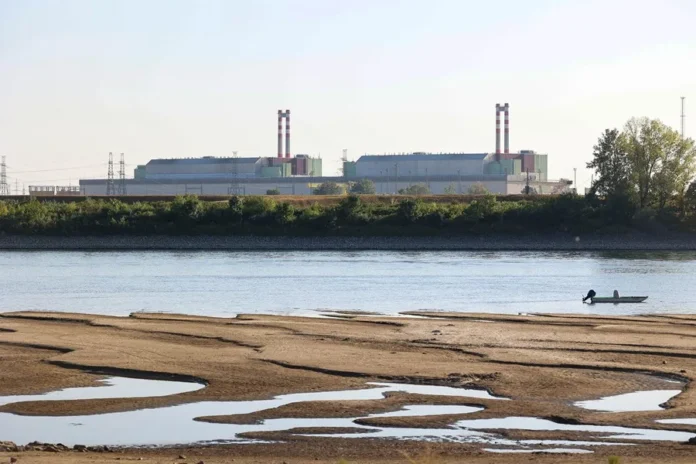EPA8915-HUNGARY-DROUGHT