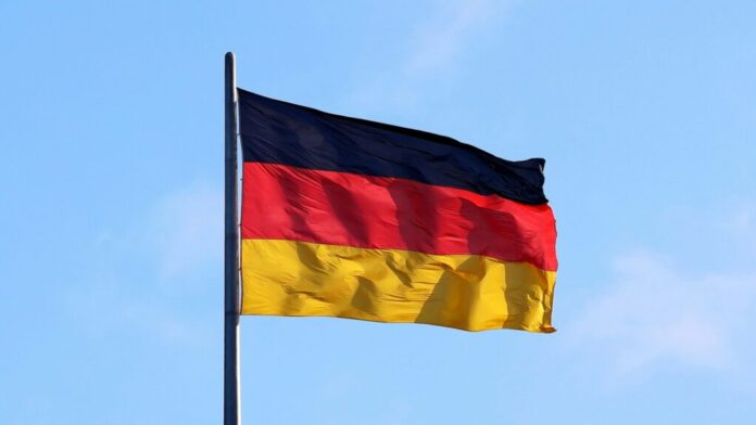 La-Bandera-de-Alemania-ondeando-al-viento-1024x576