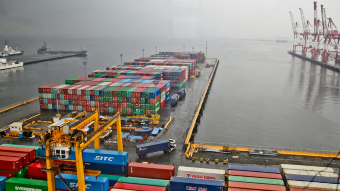 comercio-contenedores-00-1280x720_jpg.jpg